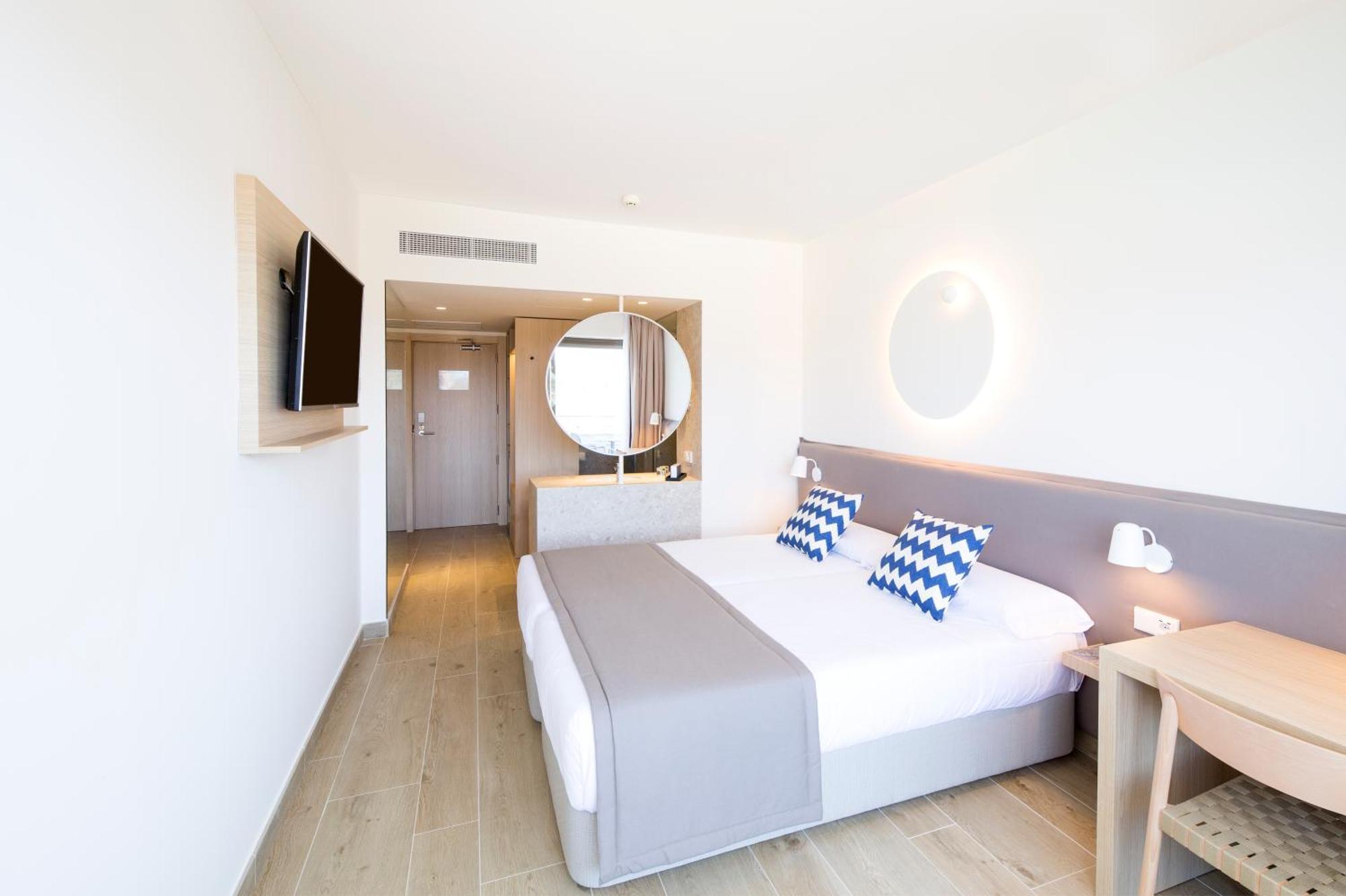 Single Room,1234895141:JPEG